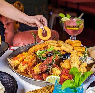 Vecino Gourmet Chicken & Tacos