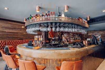 Elements Bar And Grill Woolloomooloo