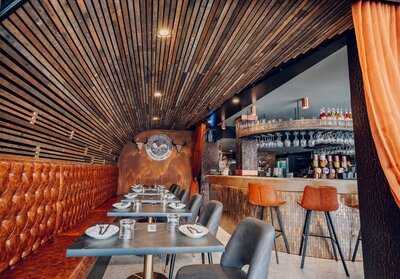 Elements Bar And Grill Woolloomooloo