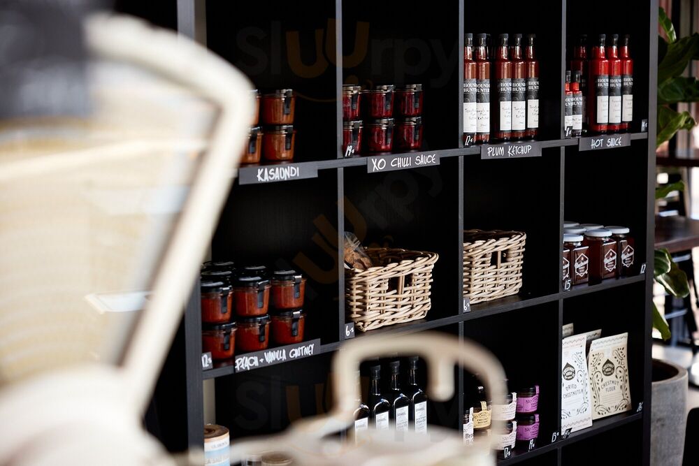 Hound & Hunter Fine Foods