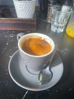 Darling West Cafe, Geelong West