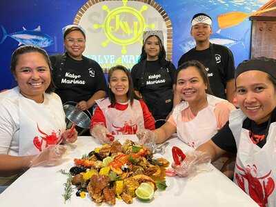 Kalye Marinas Cafe And Seafood Hub