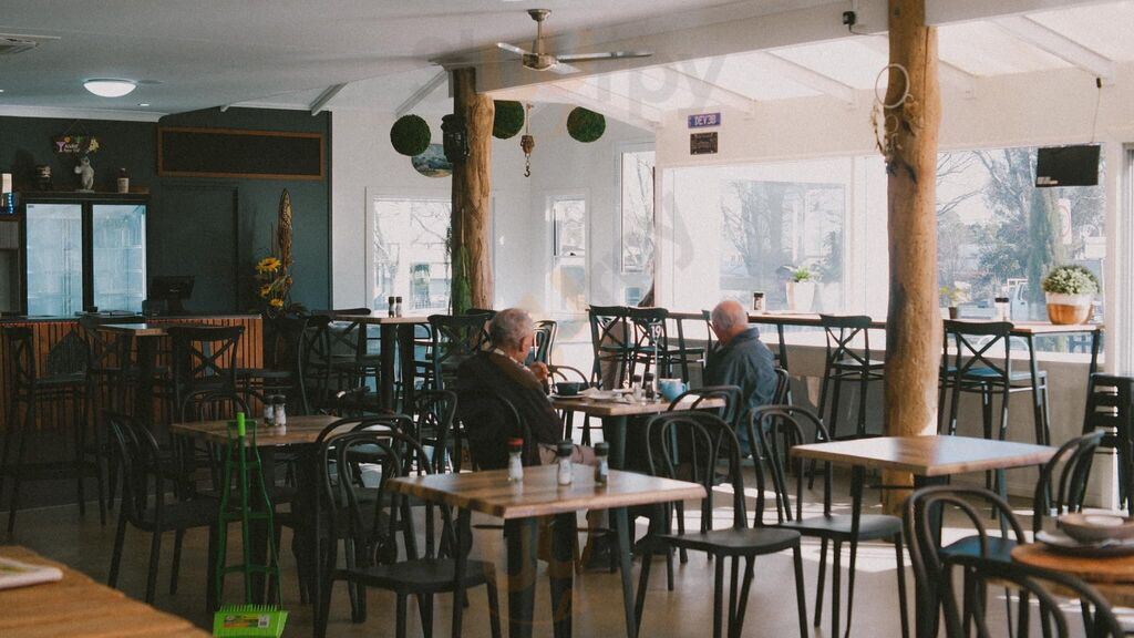 Rafters Cafe & Grill