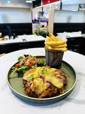 The Black Stone - Restaurant & Function Centre