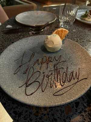 Yamas. Greek & Drink