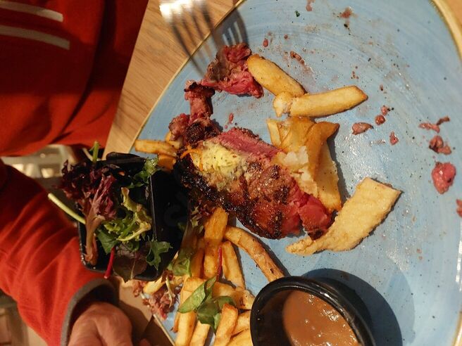 Blue Salt Dining, Club Malua