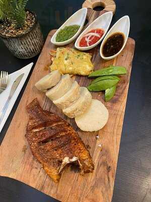 Edziban West African Bar And Bistro