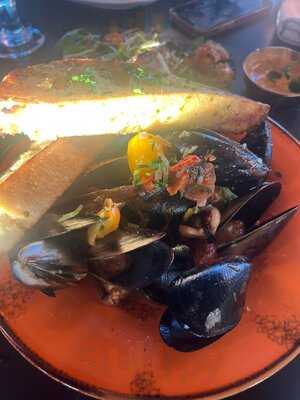 Elements Seafood Grillhouse