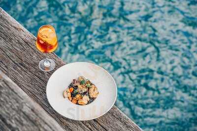 Elements Seafood Grillhouse