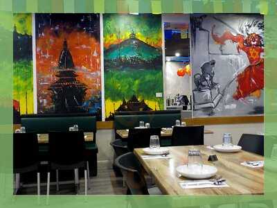 Momo Central - Brunswick