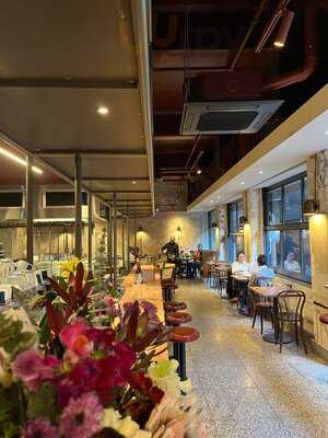 Quando Quando Cucina & Bar