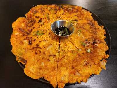 Lalaland Cafe And Korean Restaurant