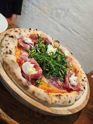Veloce Pizza Bar