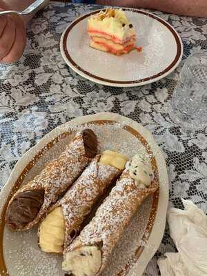 Johnny, Vince And Sam's Ristorante