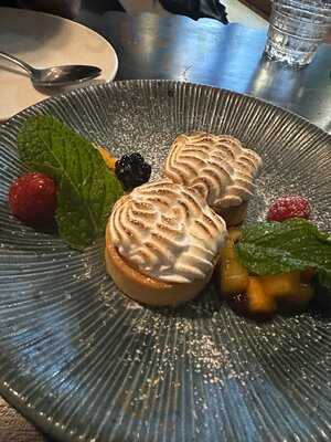 Rich & Rare Restaurant