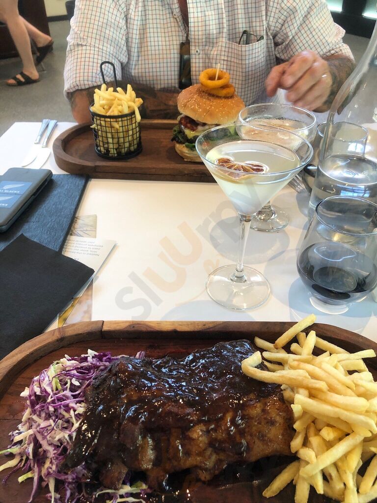 The Lounge At Amaroo