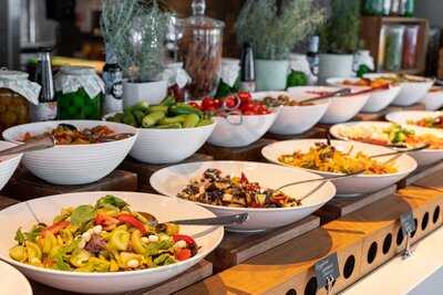 Zest Lifestyle Café