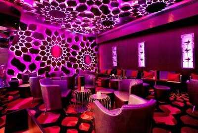 Razzmatazz Cocktail Bar & Lounge