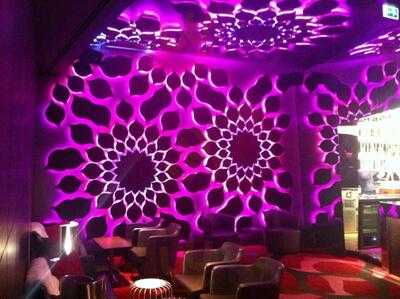 Razzmatazz Cocktail Bar & Lounge