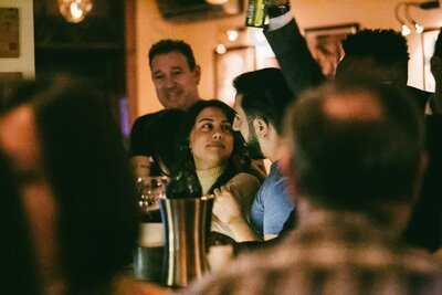 Room Fine Art Wine & Dine