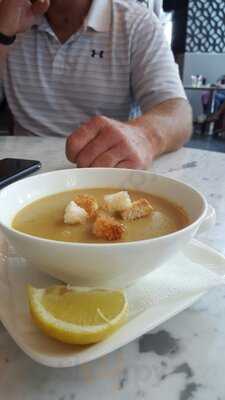 Movida Lounge And Dining