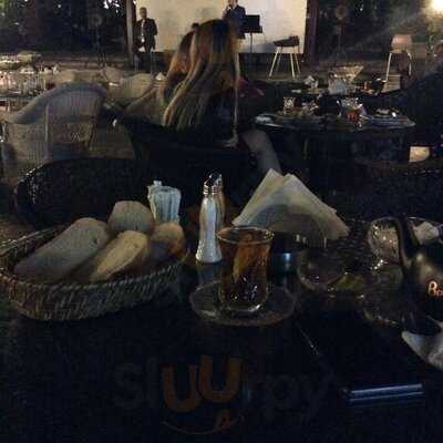 Губернатор кафе Баку