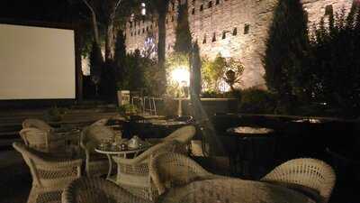 Губернатор кафе Баку