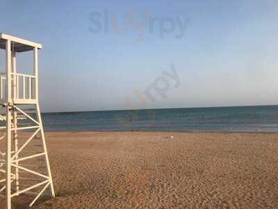 Mambo Beach Club & Restaurant