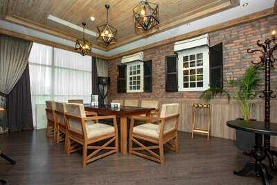 Atmosphere Lounge And Restaurant