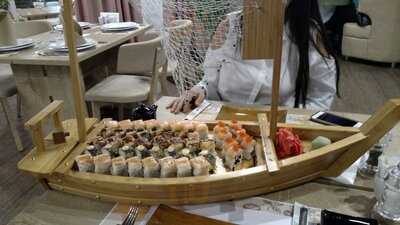 Nobody Knows Restaurant & Lounge