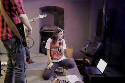 Le Chateau Music Bar