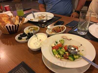 Seaside Restaurant & Lounge