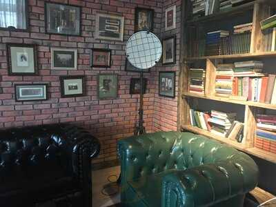 Iguana Restaurant & Bar