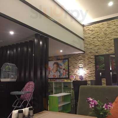 Il Patio & Planet Sushi Fountain Square