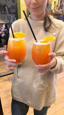 Old School Cafe And Shop