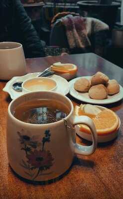 Old School Cafe And Shop