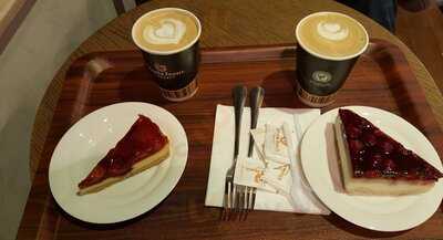 Gloria Jeans Coffee