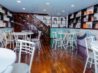 Icharishahar Bookhouse & Cafe