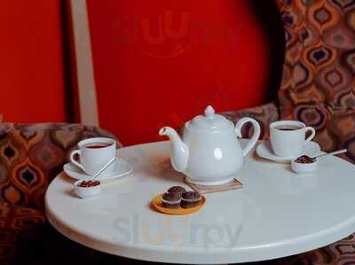 Icharishahar Bookhouse & Cafe