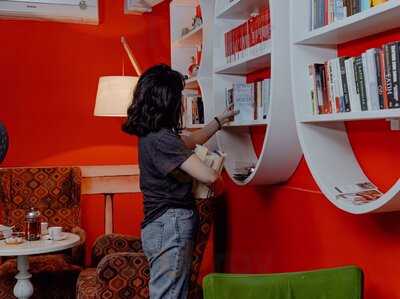 Icharishahar Bookhouse & Cafe