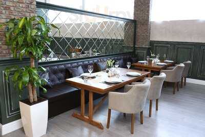 Ag Sheher Pub & Restaurant