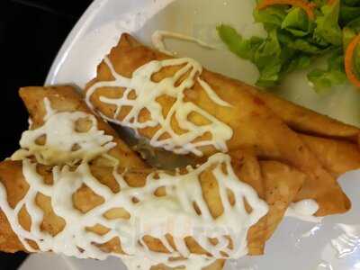 Il Patio & Planet Sushi Deniz Mall