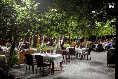 Restaurant & Brewery "royal Castle" Baku