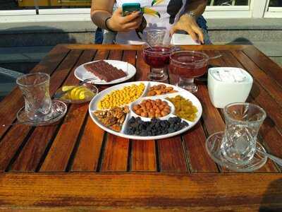 Zanbaq Cafe & Restaurant