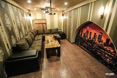 Hollywood Cinema Club (diamond)