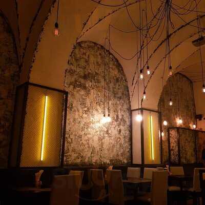 Elephant Cafe-restaurant