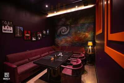 Black Lounge