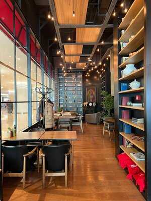 Big Chefs Cafe & Brasserie