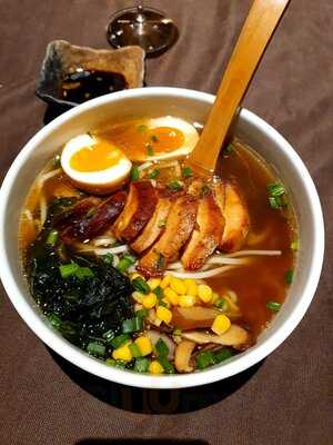 Chin Chin (champusique)