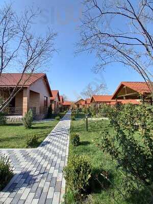 Kabalaka Restaurant And Cottages